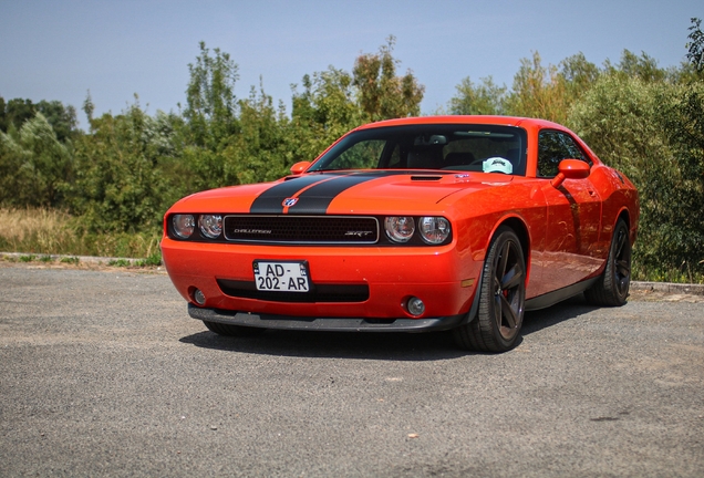 Dodge Challenger SRT-8