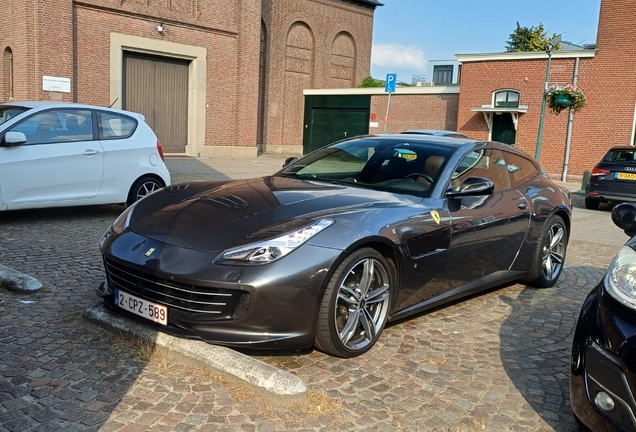Ferrari GTC4Lusso