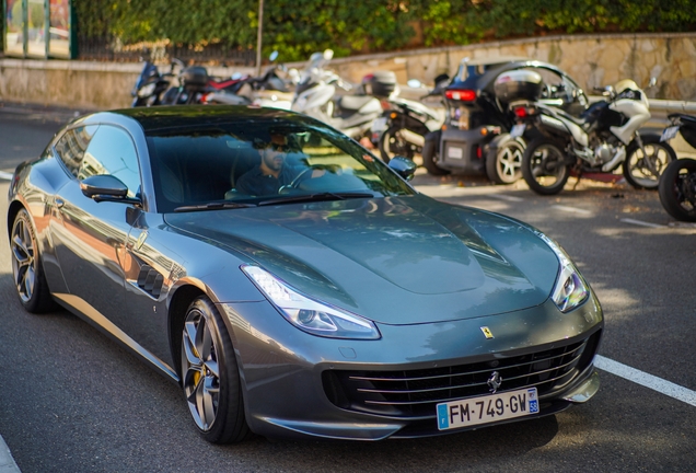 Ferrari GTC4Lusso T