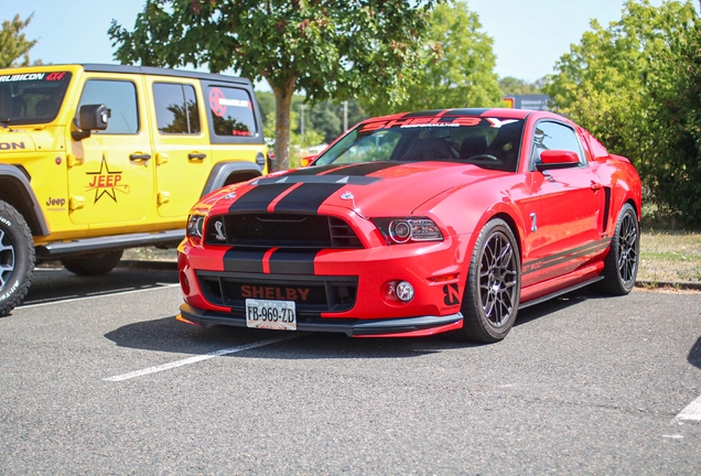 Ford Mustang Shelby GT500 2013