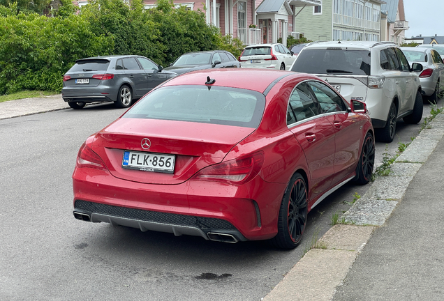 Mercedes-Benz CLA 45 AMG C117