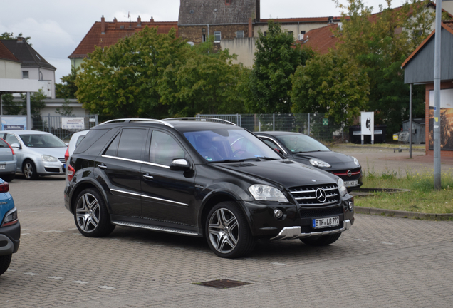 Mercedes-Benz ML 63 AMG W164 2009