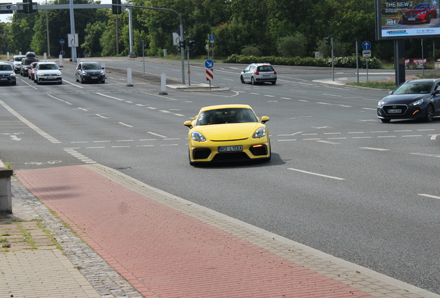 Porsche 718 Cayman GT4