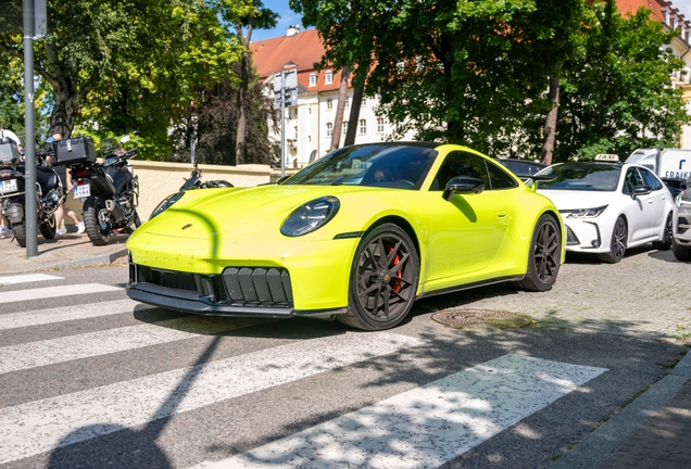 Porsche 992 Carrera 4 GTS MkII