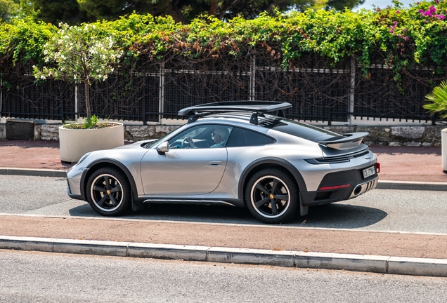 Porsche 992 Dakar