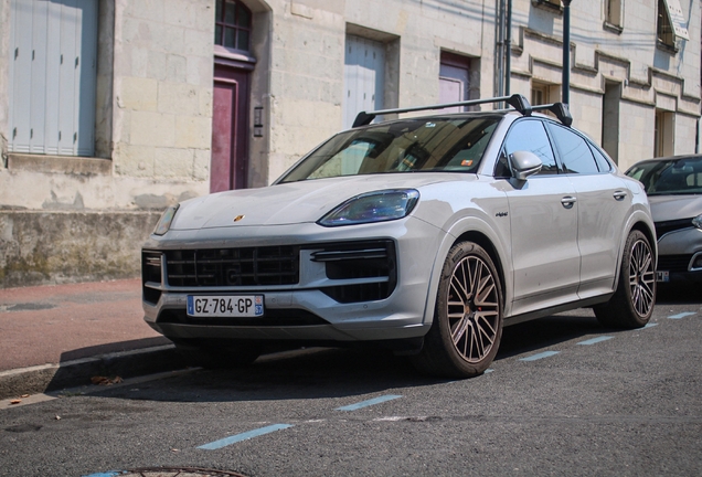 Porsche Cayenne Coupé Turbo E-Hybrid