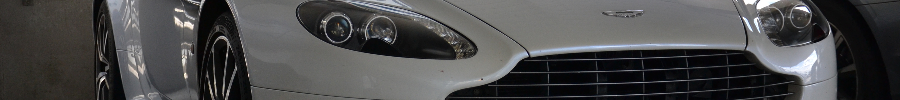 Aston Martin V8 Vantage S Roadster