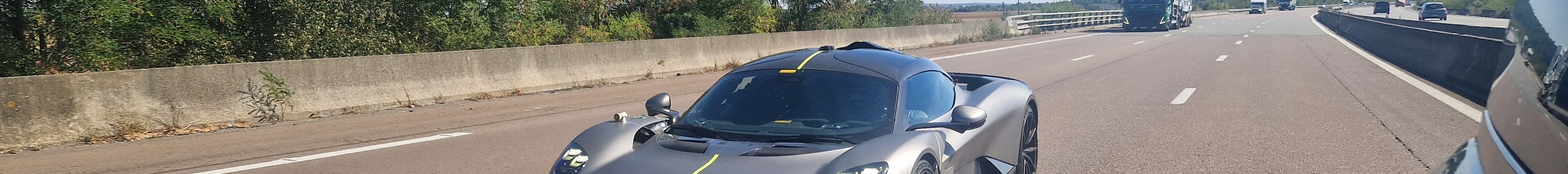 Aston Martin Valhalla