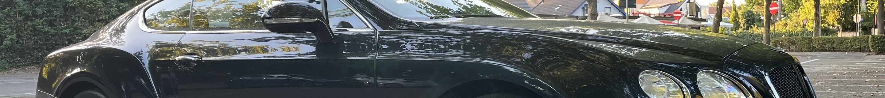 Bentley Continental GT V8