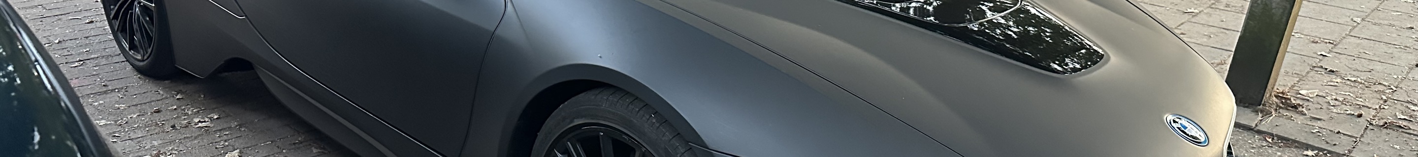 BMW i8 Roadster