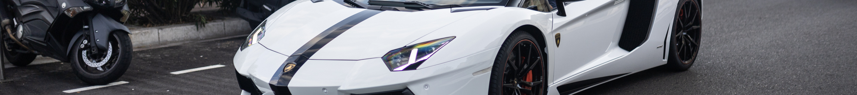 Lamborghini Aventador LP700-4 Roadster