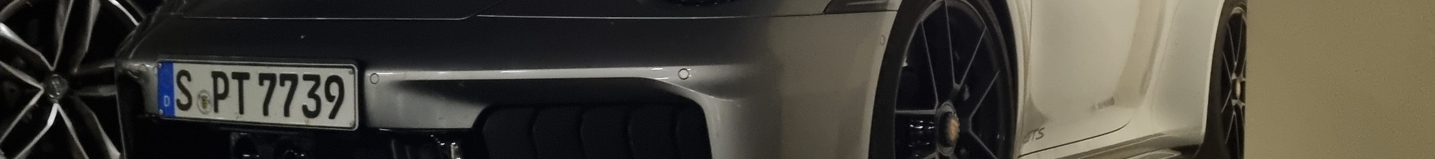 Porsche 992 Carrera 4 GTS Cabriolet MkII