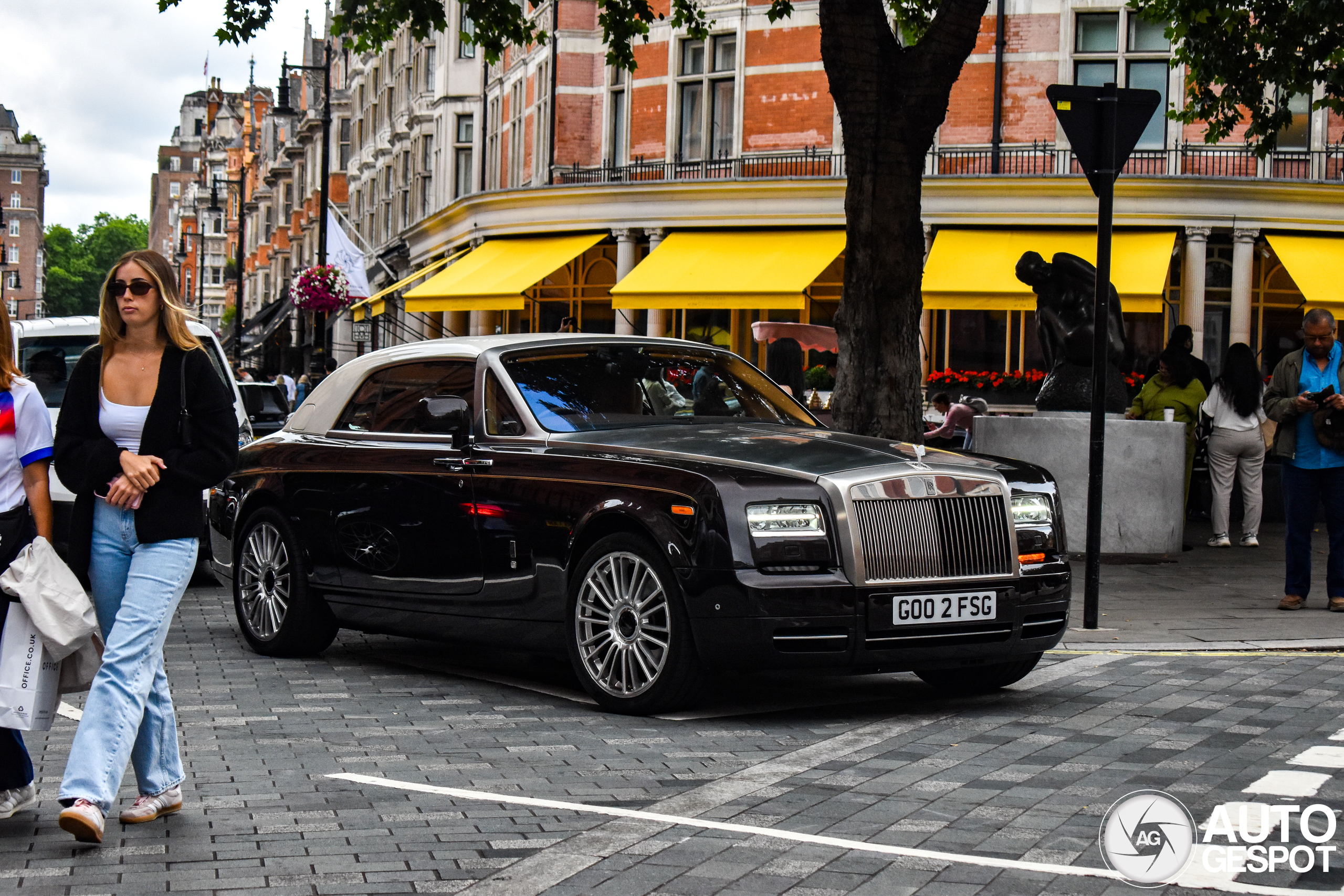 Rolls-Royce Phantom Coupé Series II - 18 August 2025