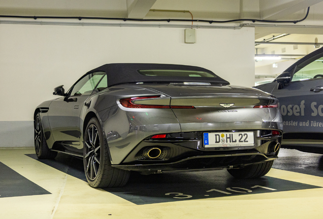 Aston Martin DB11 V8 Volante