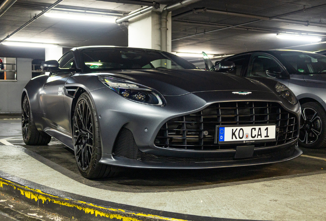 Aston Martin DB12