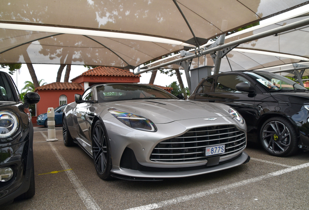 Aston Martin DB12 Volante