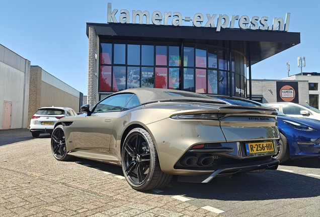 Aston Martin DBS Superleggera Volante