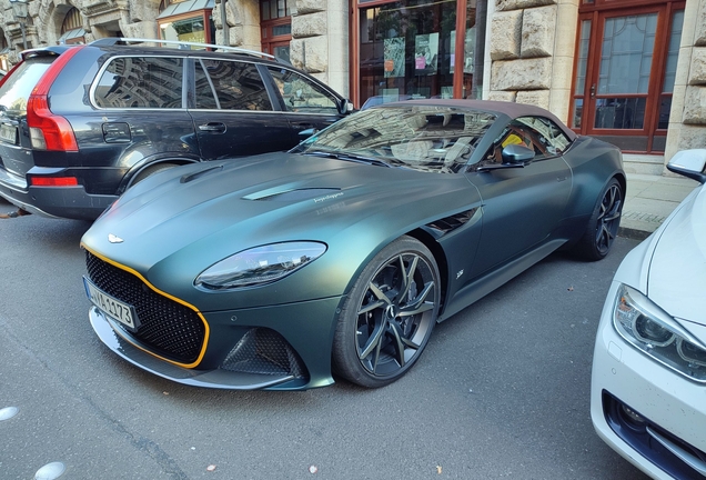 Aston Martin DBS Superleggera Volante