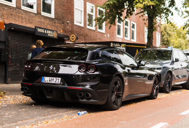 Ferrari GTC4Lusso