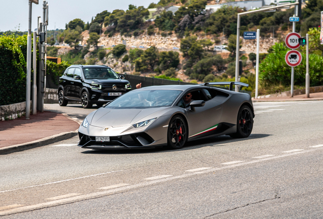 Lamborghini Huracán LP640-4 Performante