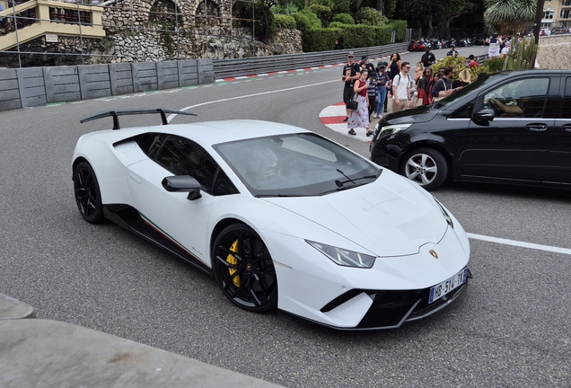Lamborghini Huracán LP640-4 Performante