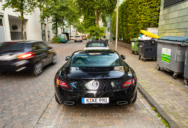 Mercedes-Benz SLS AMG