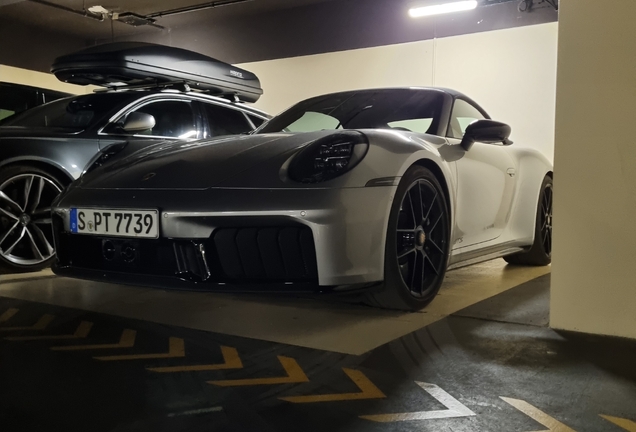 Porsche 992 Carrera 4 GTS Cabriolet MkII