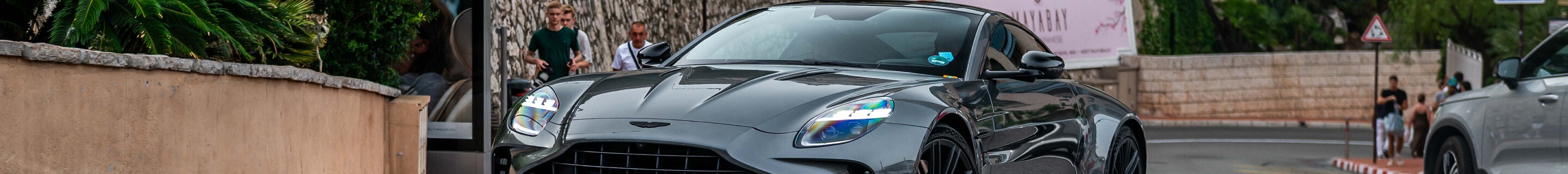 Aston Martin Vantage 2024