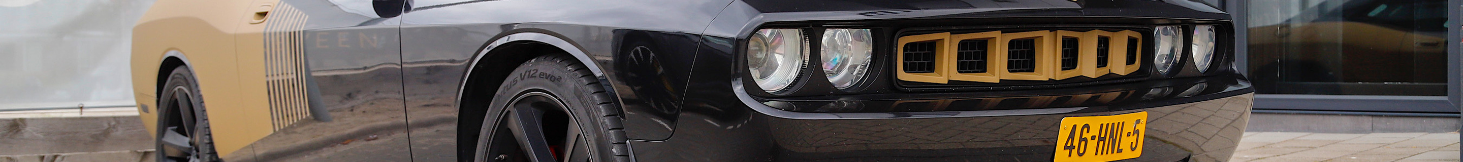 Dodge Challenger SRT-8