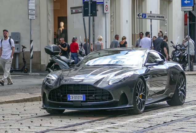 Aston Martin DB12