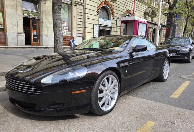 Aston Martin DB9
