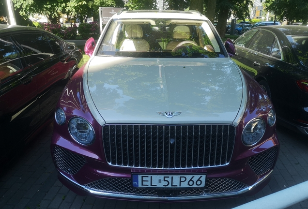 Bentley Bentayga Azure 2024