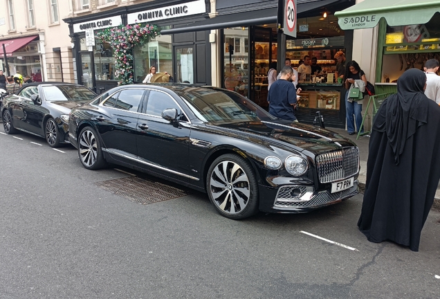 Bentley Flying Spur V8 Azure