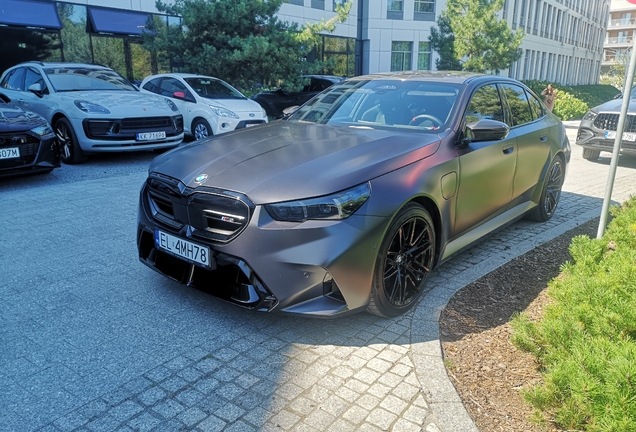 BMW M5 G90