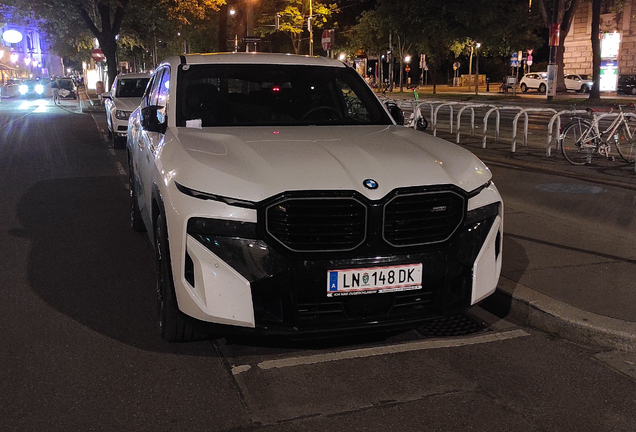 BMW XM G09