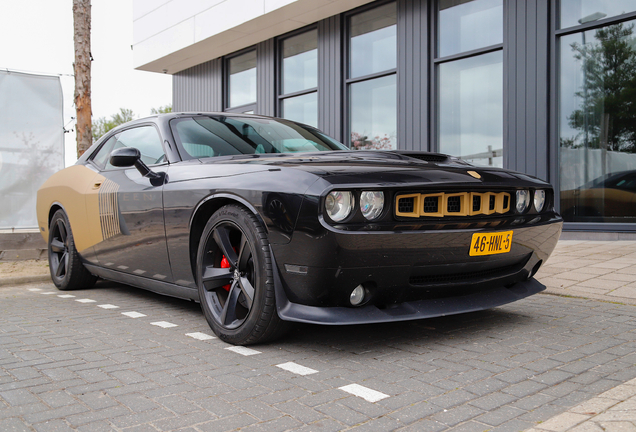 Dodge Challenger SRT-8