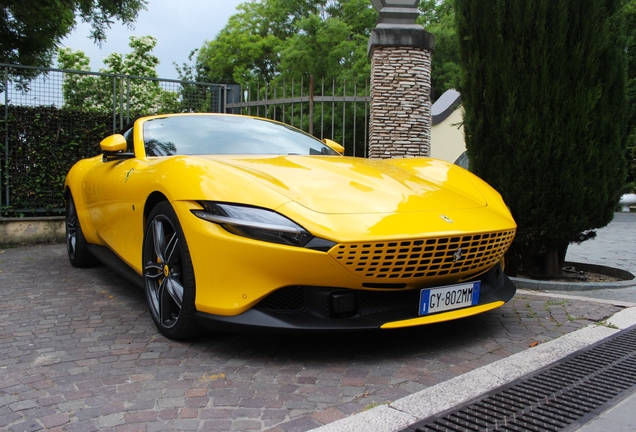Ferrari Roma Spider