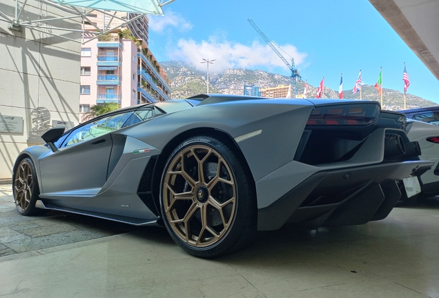 Lamborghini Aventador LP780-4 Ultimae Roadster