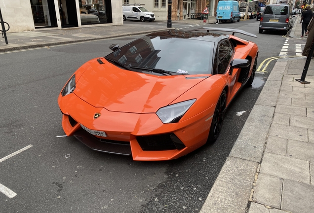 Lamborghini Aventador LP900-4 Roadster DMC Molto Veloce