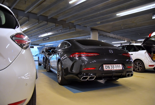 Mercedes-AMG GT 63 S X290