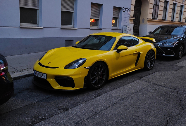Porsche 718 Cayman GT4