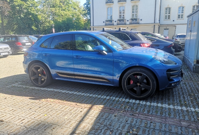 Porsche 95B Macan Turbo MkI