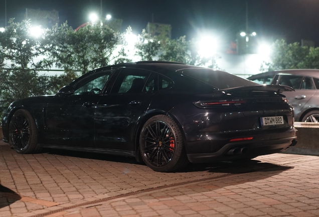 Porsche 971 Panamera Turbo MkI