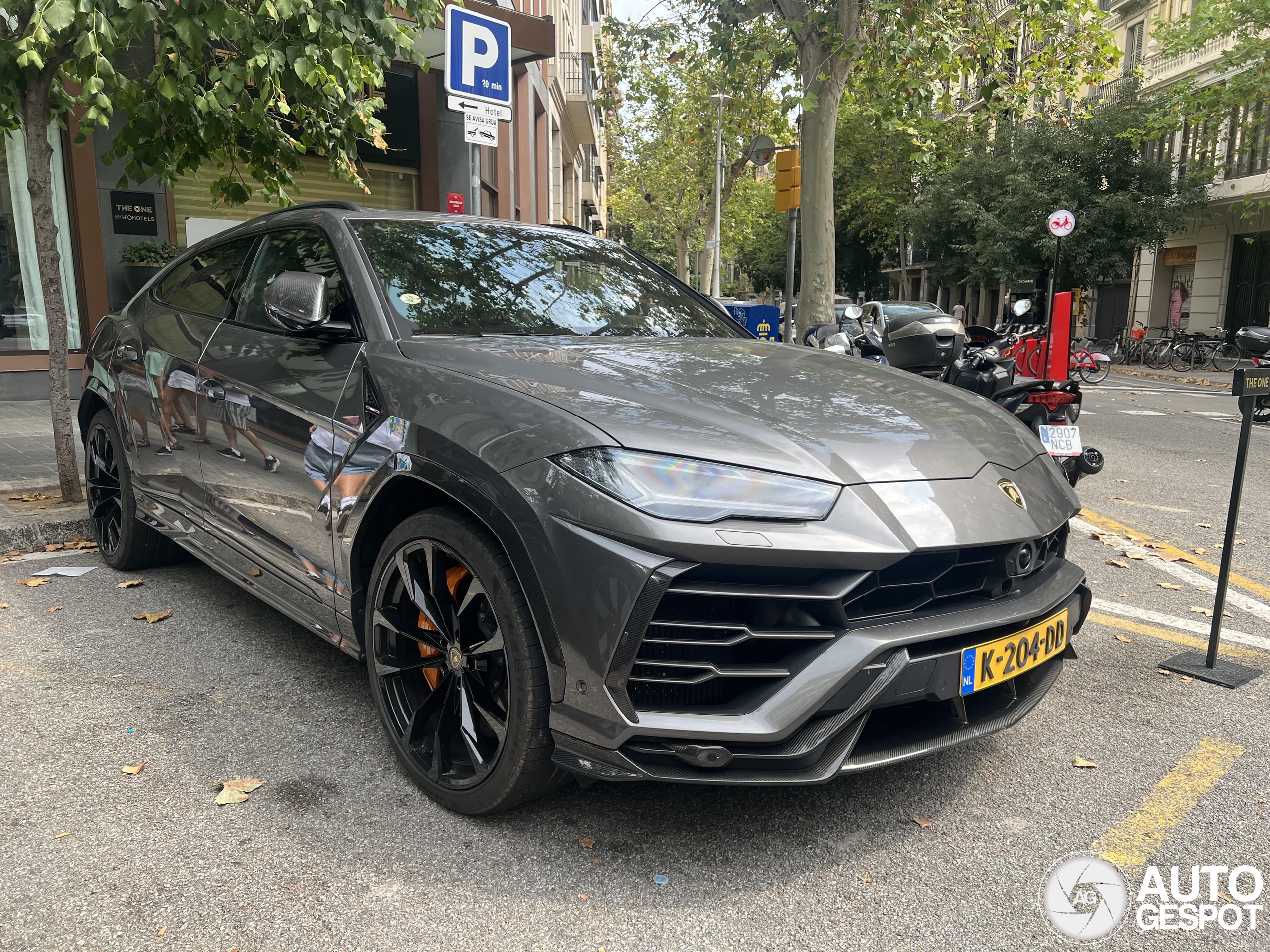 Nederlandse Urussen massaal naar Barcelona