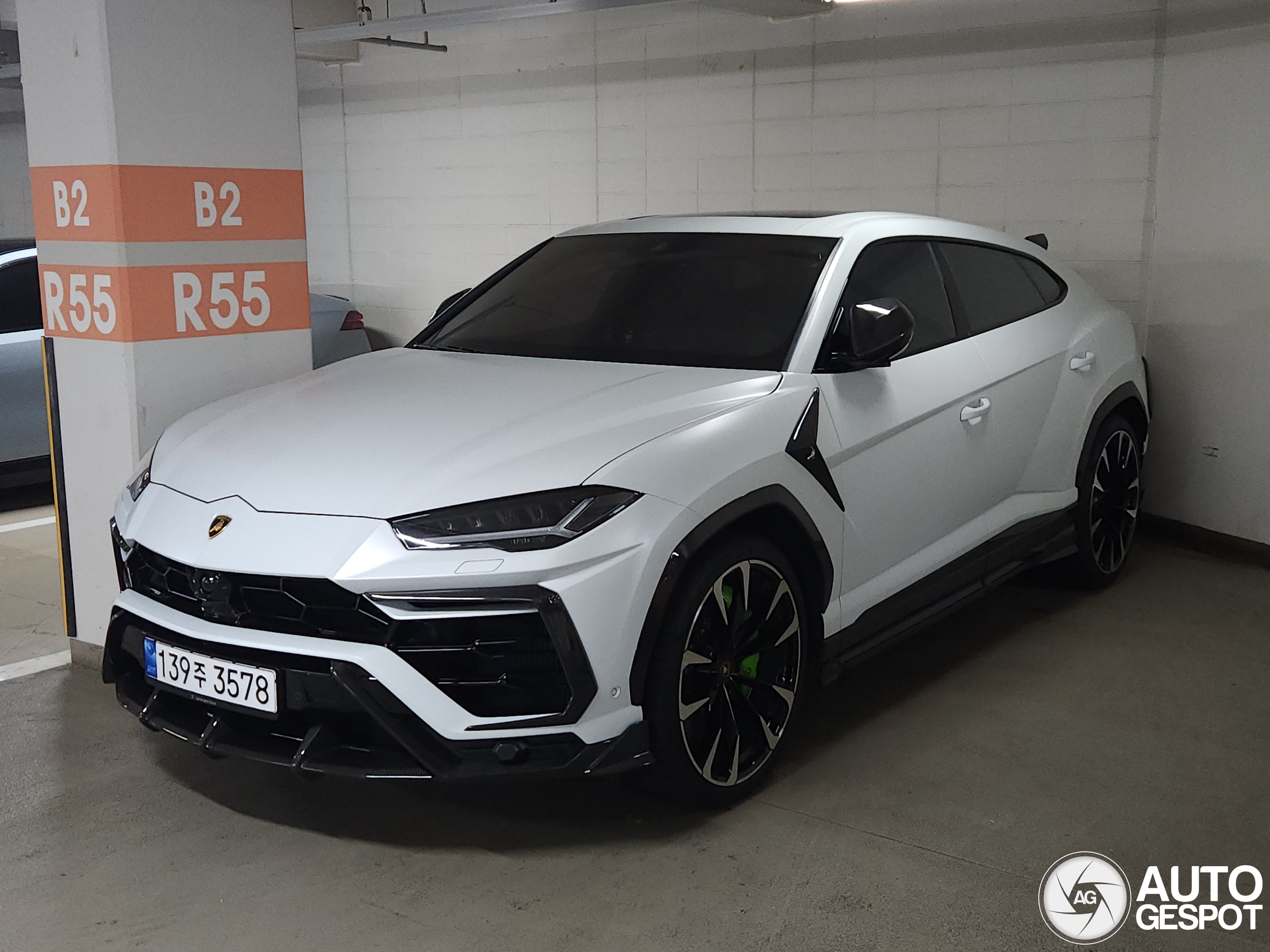 Lamborghini Urus Topcar Design