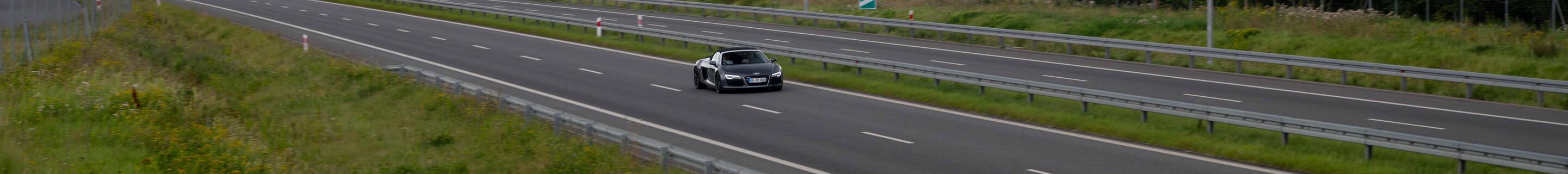 Audi R8 V8 Spyder 2013
