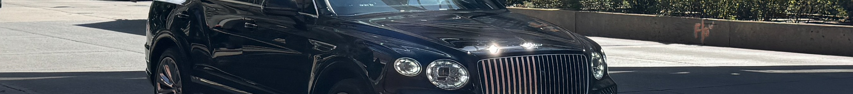 Bentley Bentayga Azure EWB