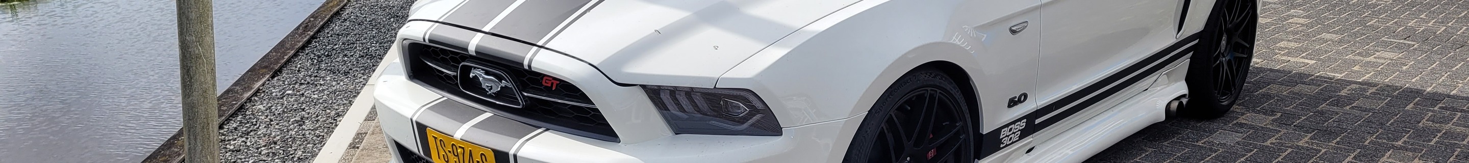 Ford Mustang GT California Special 2012