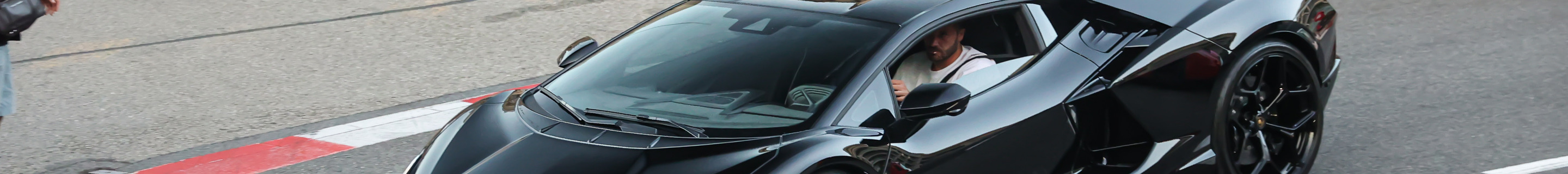 Lamborghini Revuelto