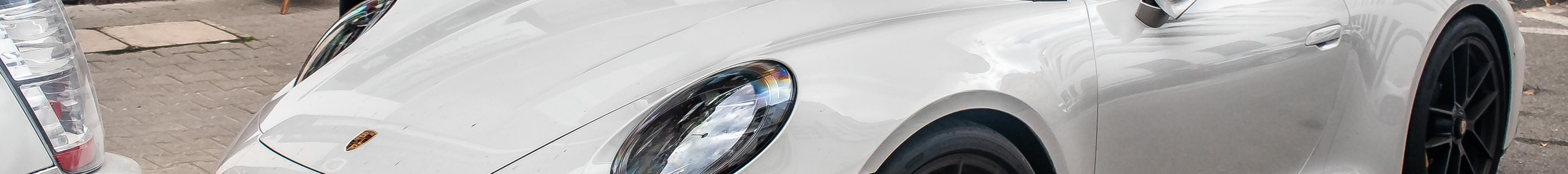 Porsche 992 Carrera 4 GTS Cabriolet MkII